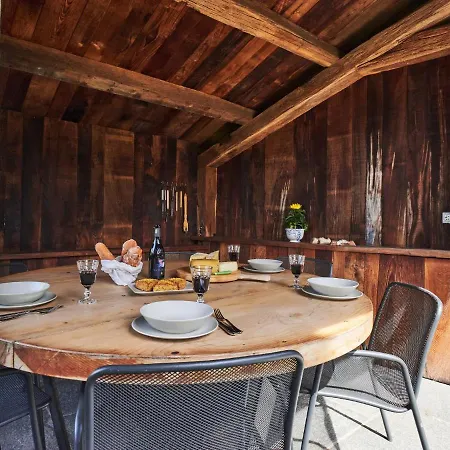 Woodhouse By Interhome * كوليكو